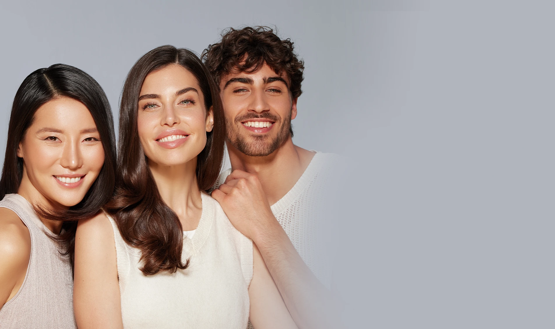Group image: Two men and two women (photo)