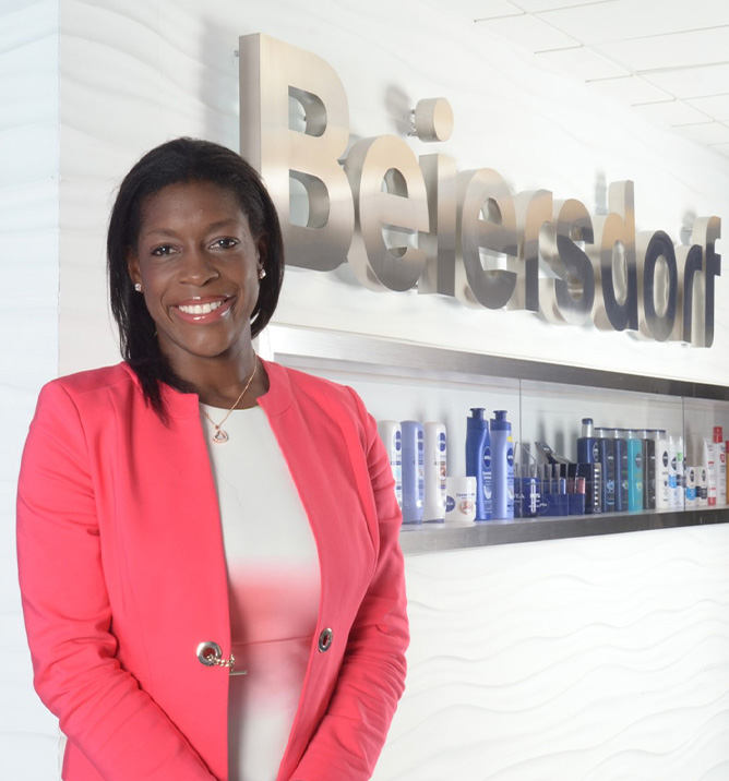 Monique Forrest, Head of North America Legal Affairs und Initiatorin des Black Employee Network (Foto)